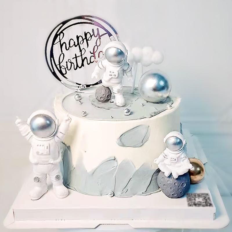Astronaut Cake Topper For Oute - Resin Art Alphabet review and price